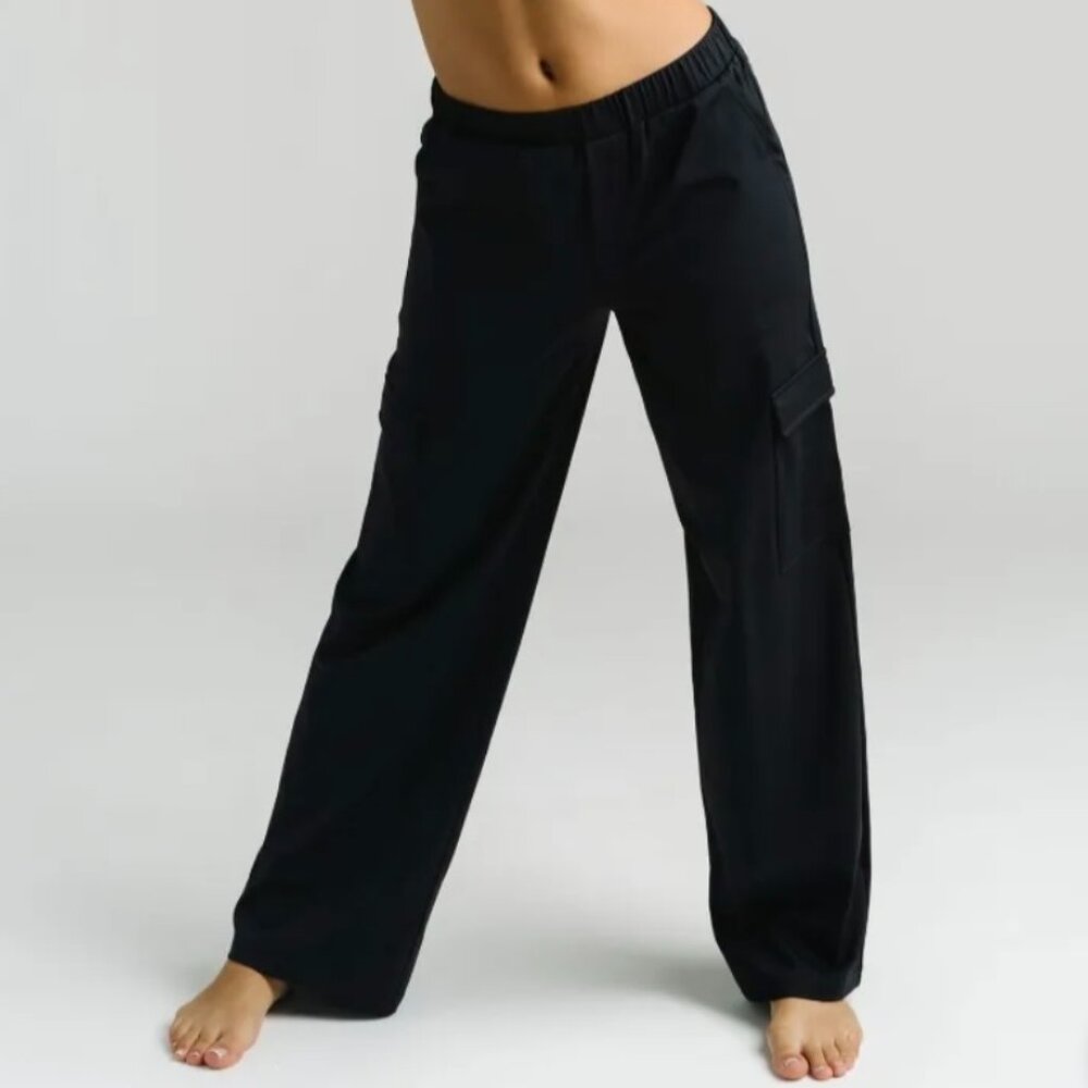 Zyia Black Presidio Peak Cargo Pants